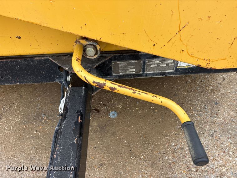 image for item EU5511 2016 Vermeer BC900XL wood chipper