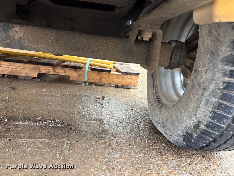 image for item EU5511 2016 Vermeer BC900XL wood chipper