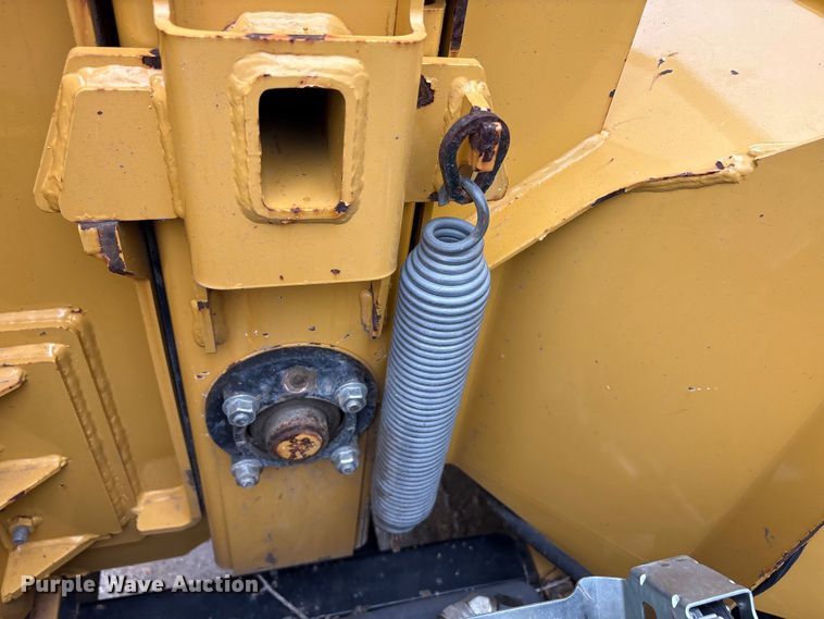 image for item EU5511 2016 Vermeer BC900XL wood chipper