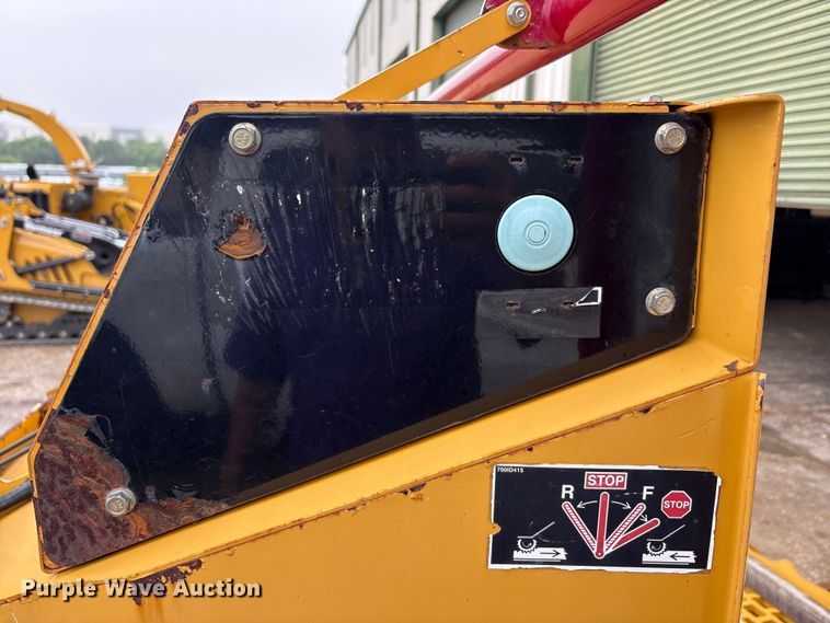 image for item EU5511 2016 Vermeer BC900XL wood chipper