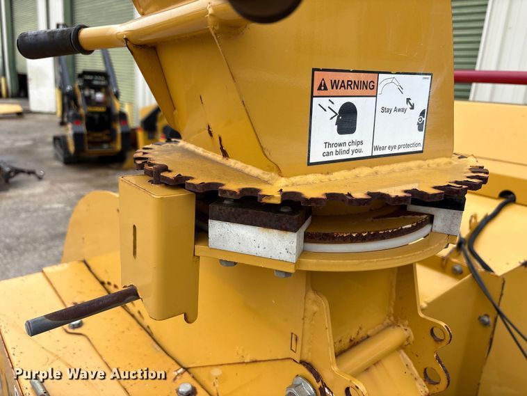 image for item EU5511 2016 Vermeer BC900XL wood chipper