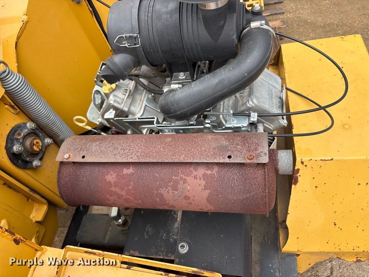 image for item EU5511 2016 Vermeer BC900XL wood chipper