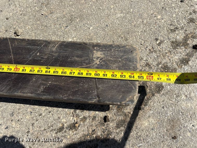 image for item EU7483 Hyundai 160D-7E forklift