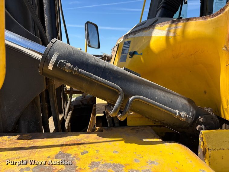 image for item EU7483 Hyundai 160D-7E forklift