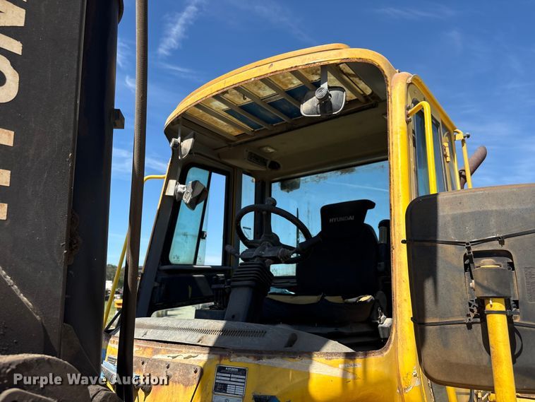 image for item EU7483 Hyundai 160D-7E forklift