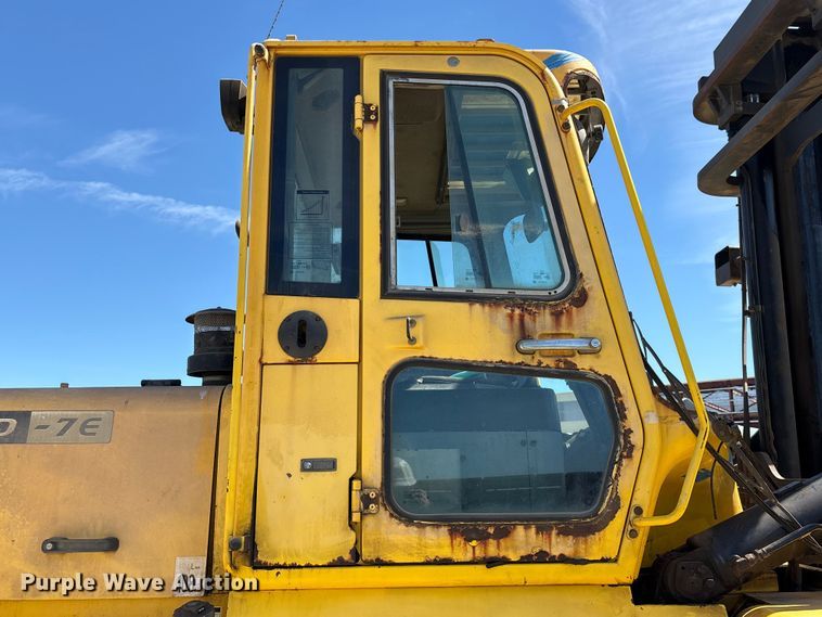 image for item EU7483 Hyundai 160D-7E forklift
