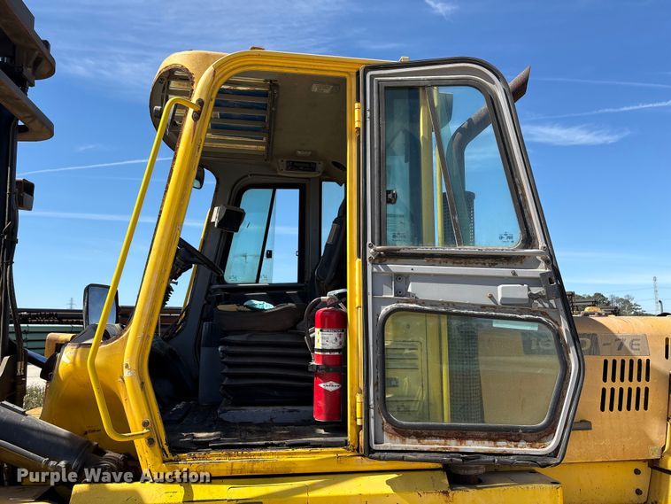 image for item EU7483 Hyundai 160D-7E forklift