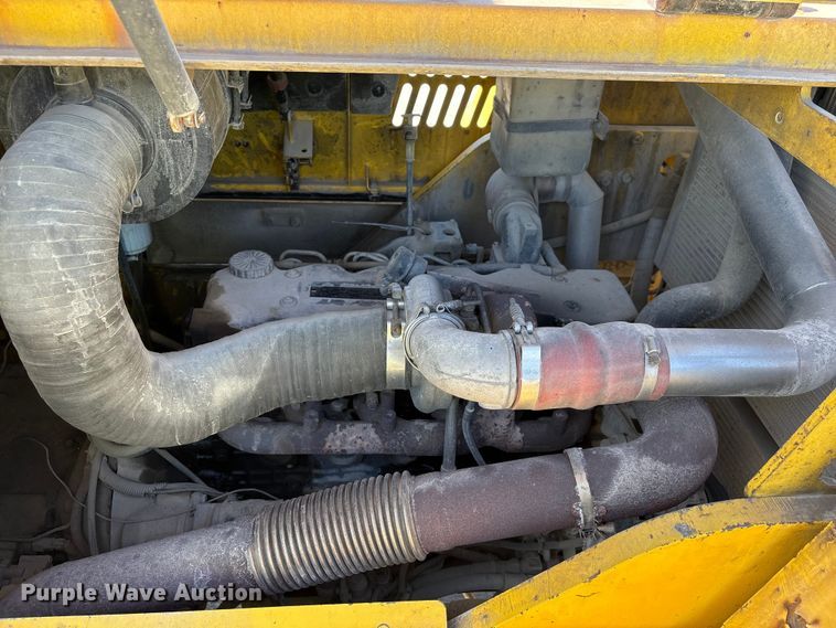image for item EU7483 Hyundai 160D-7E forklift