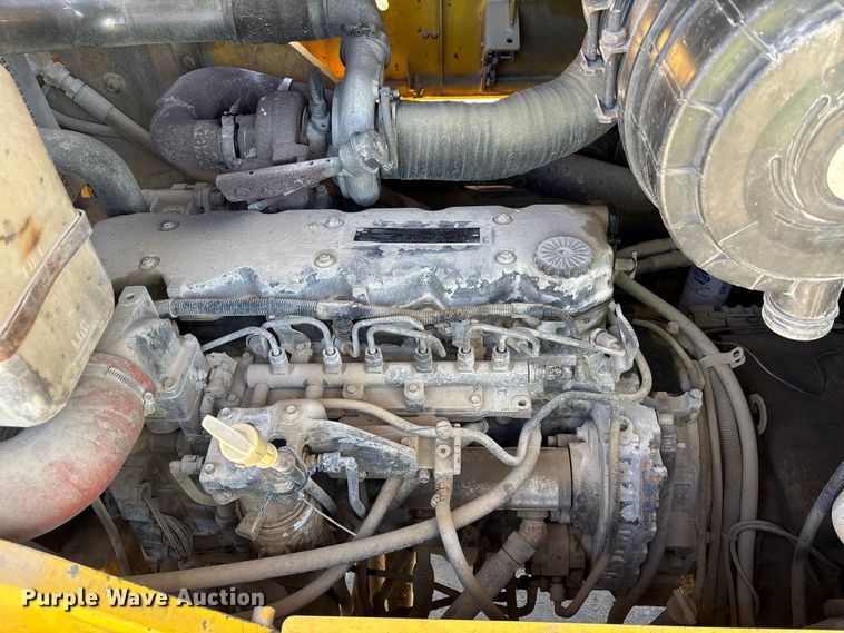 image for item EU7483 Hyundai 160D-7E forklift