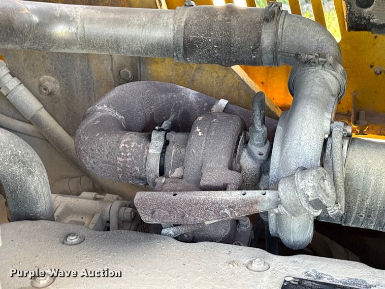 image for item EU7483 Hyundai 160D-7E forklift