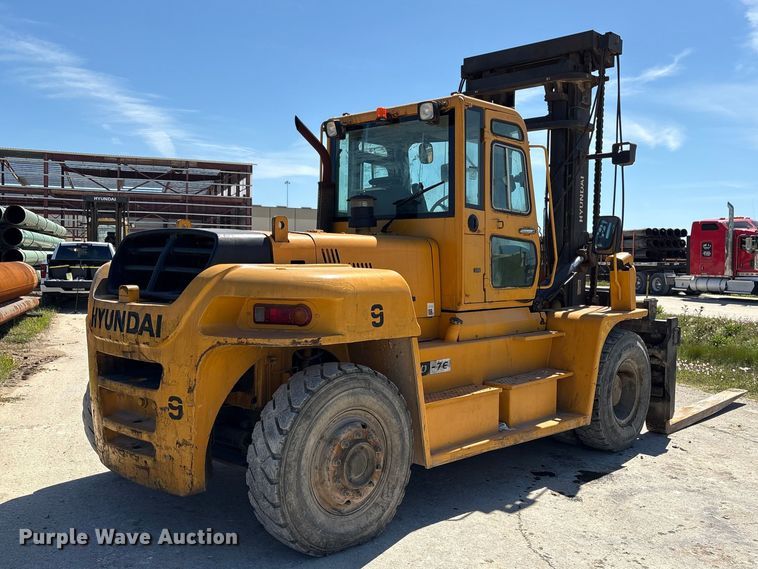 image for item EU7484 Hyundai 160D-7E forklift
