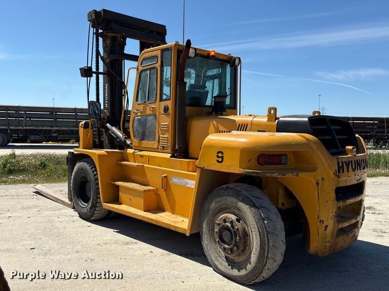 image for item EU7484 Hyundai 160D-7E forklift