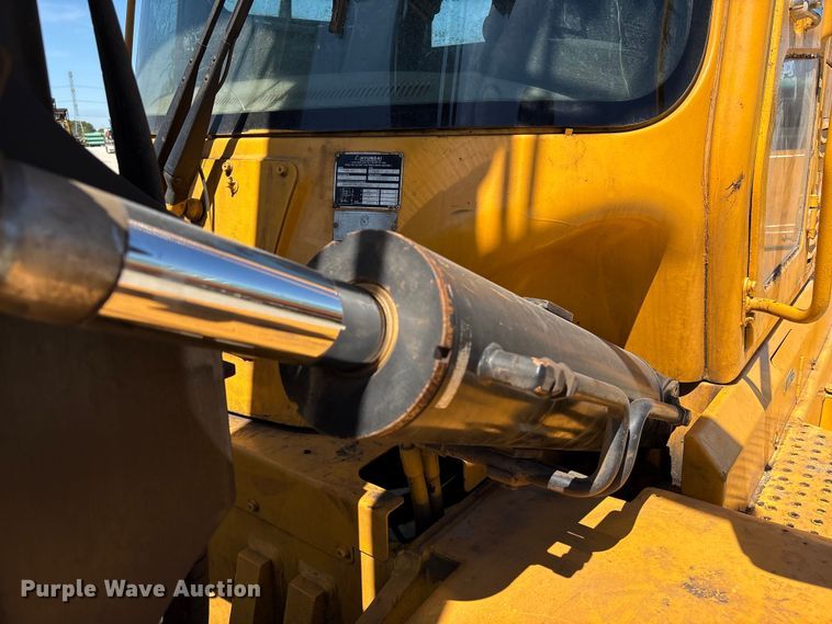 image for item EU7484 Hyundai 160D-7E forklift