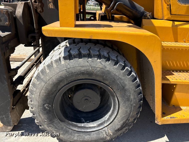 image for item EU7484 Hyundai 160D-7E forklift