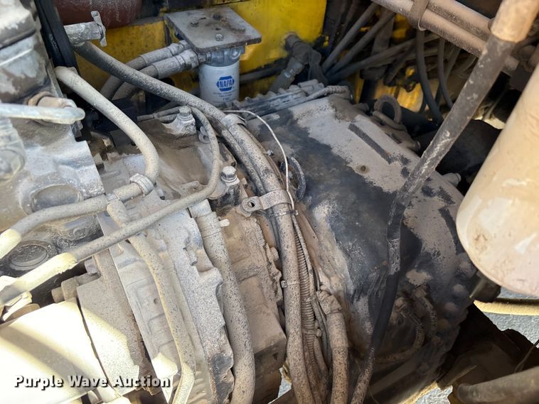 image for item EU7484 Hyundai 160D-7E forklift