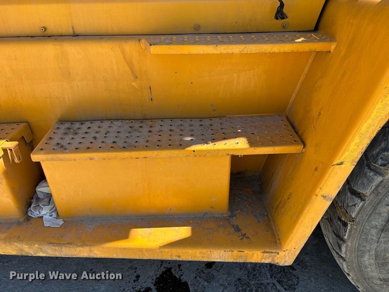image for item EU7484 Hyundai 160D-7E forklift