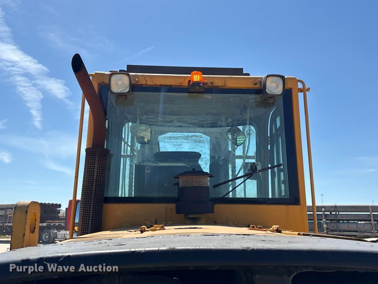 image for item EU7484 Hyundai 160D-7E forklift