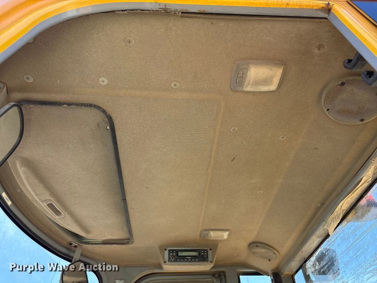 image for item EU7484 Hyundai 160D-7E forklift