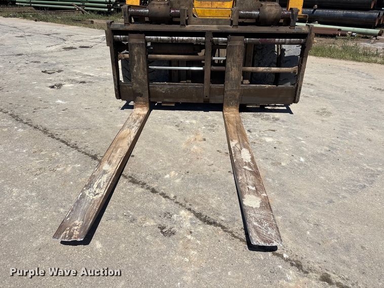 image for item EU7485 Hyundai 160D-7E forklift