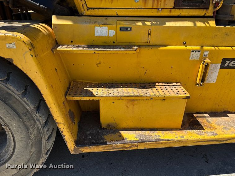 image for item EU7485 Hyundai 160D-7E forklift