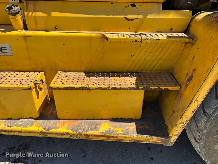 image for item EU7485 Hyundai 160D-7E forklift