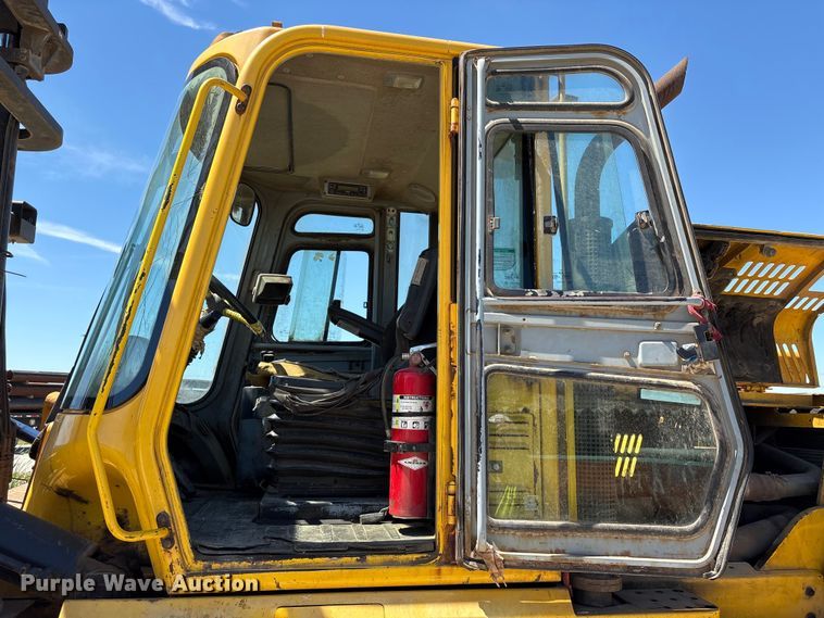 image for item EU7485 Hyundai 160D-7E forklift