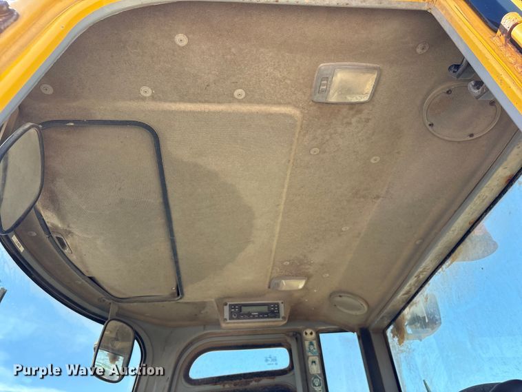 image for item EU7485 Hyundai 160D-7E forklift