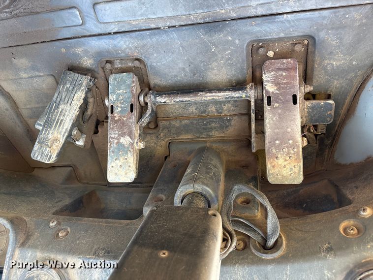 image for item EU7485 Hyundai 160D-7E forklift