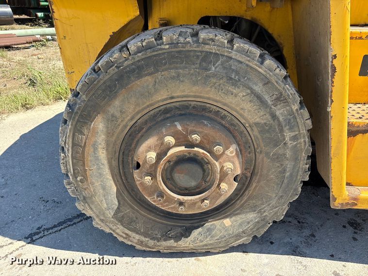 image for item EU7485 Hyundai 160D-7E forklift