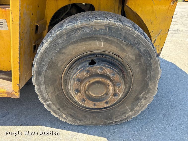 image for item EU7485 Hyundai 160D-7E forklift