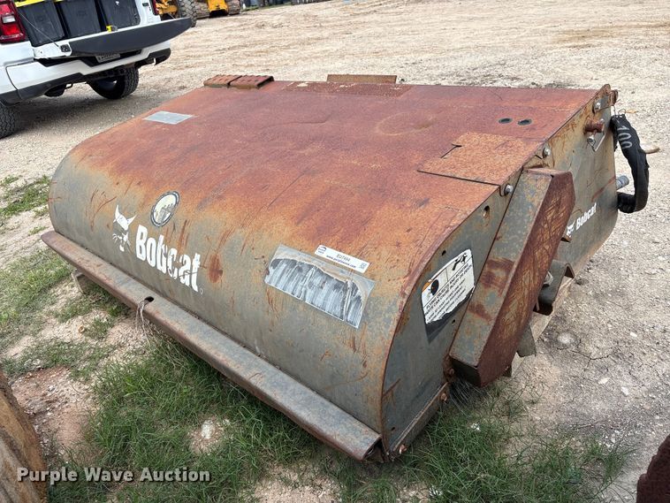 image for item EU7494 Bobcat 72 Sweeper skid steer sweeper