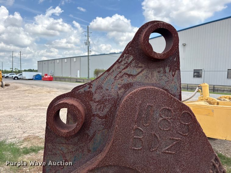 image for item EU7496 32