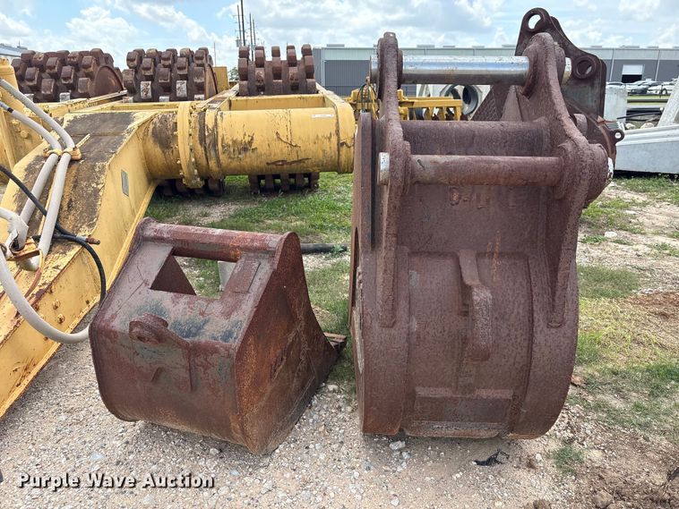 image for item EU7497 (3) buckets