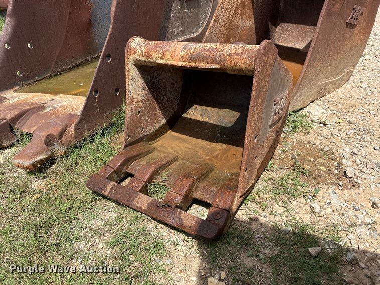 image for item EU7497 (3) buckets