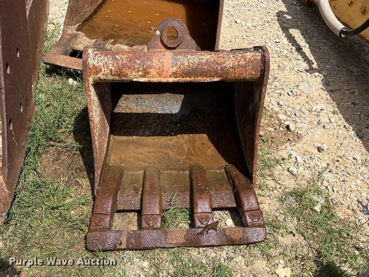 image for item EU7497 (3) buckets