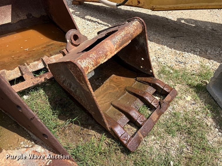 image for item EU7497 (3) buckets