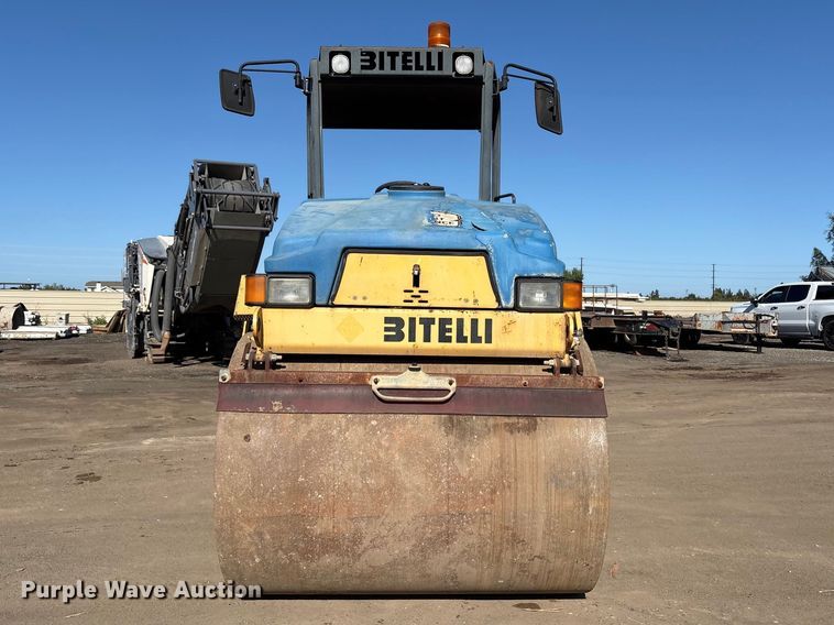 image for item EU8628 2001 Bitelli DTV 370 double drum vibratory roller