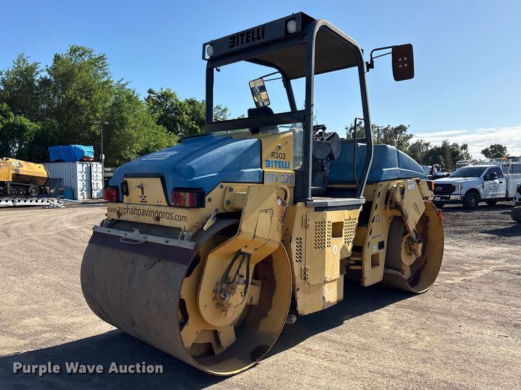 image for item EU8628 2001 Bitelli DTV 370 double drum vibratory roller