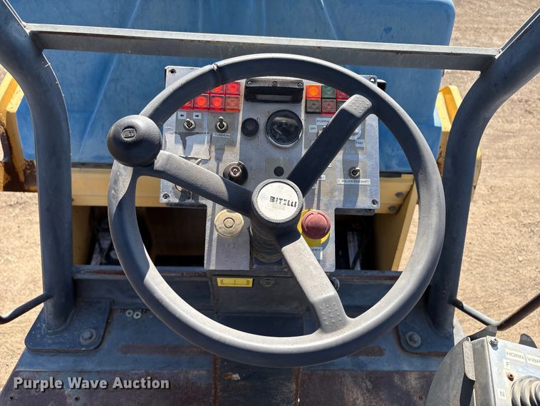 image for item EU8628 2001 Bitelli DTV 370 double drum vibratory roller