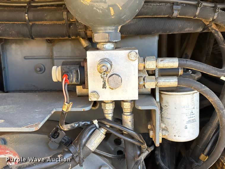 image for item EU8628 2001 Bitelli DTV 370 double drum vibratory roller