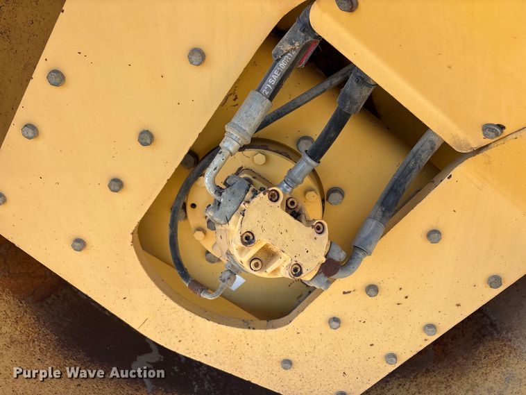 image for item EU8628 2001 Bitelli DTV 370 double drum vibratory roller