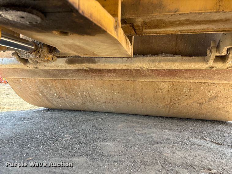 image for item EU8628 2001 Bitelli DTV 370 double drum vibratory roller