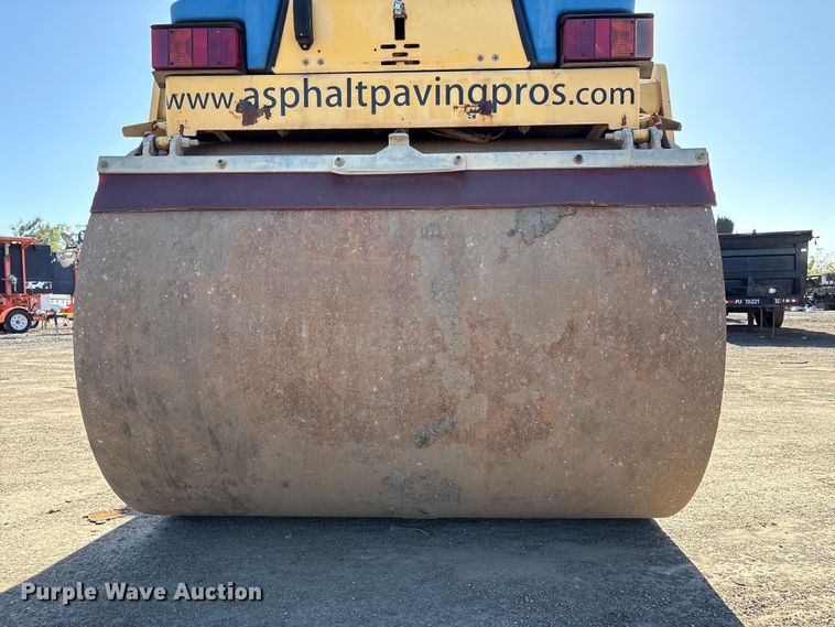image for item EU8628 2001 Bitelli DTV 370 double drum vibratory roller