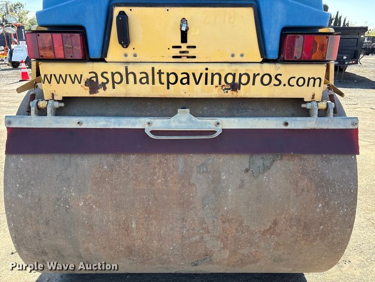 image for item EU8628 2001 Bitelli DTV 370 double drum vibratory roller