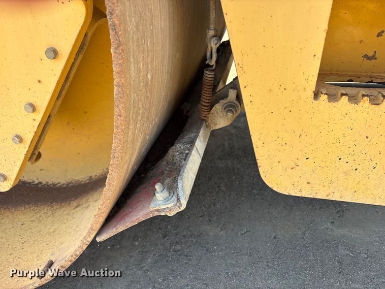 image for item EU8628 2001 Bitelli DTV 370 double drum vibratory roller