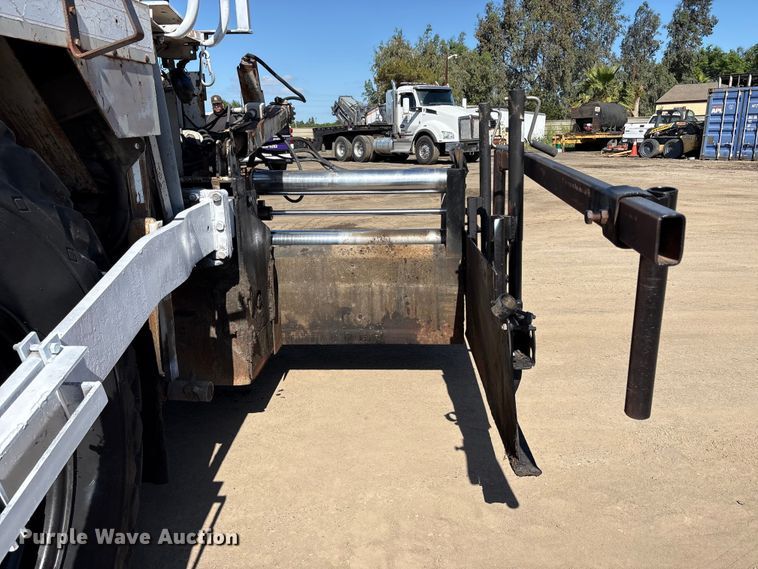 image for item EU8629 1996 Cedarapids CR551 paver