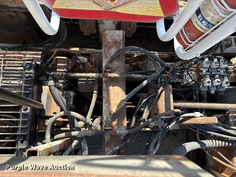 image for item EU8629 1996 Cedarapids CR551 paver