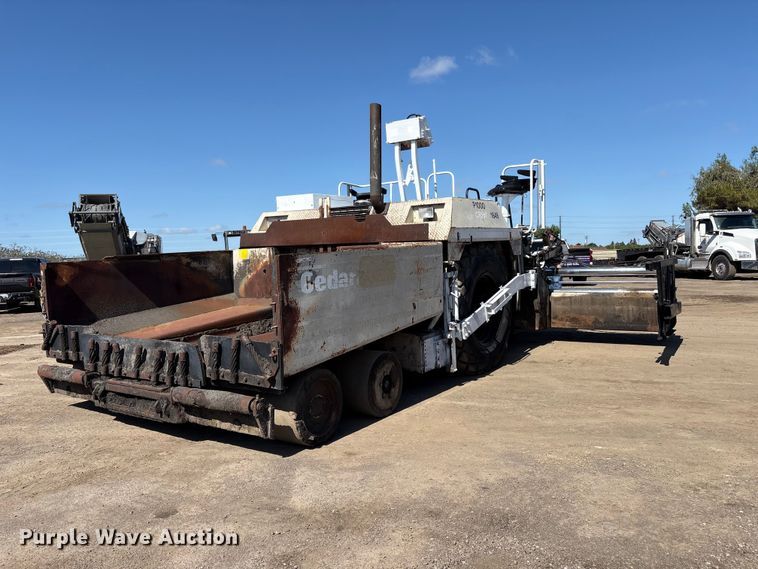 image for item EU8629 1996 Cedarapids CR551 paver