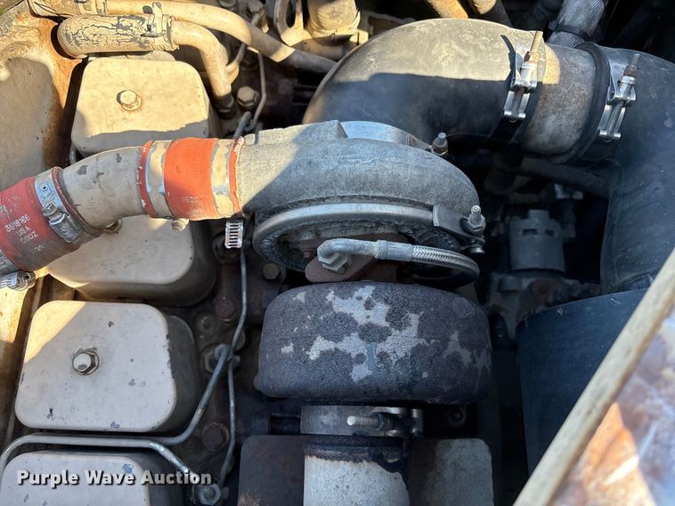 image for item EU8629 1996 Cedarapids CR551 paver