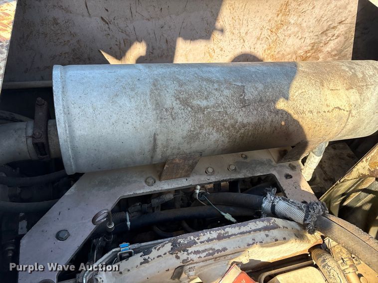 image for item EU8629 1996 Cedarapids CR551 paver